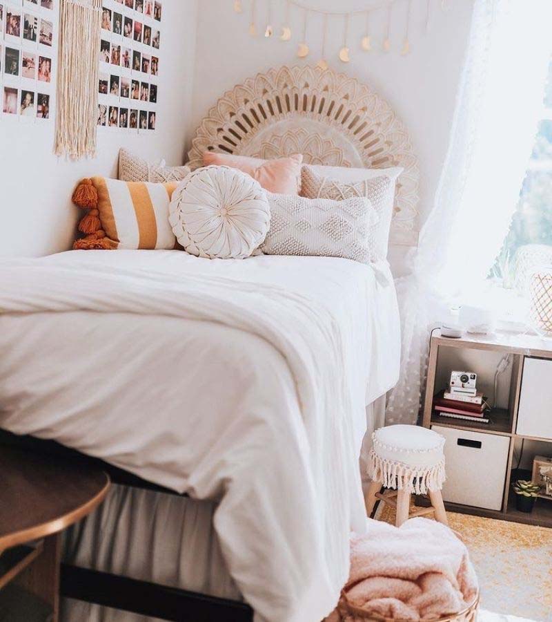 20+ Dreamy Boho Dorm Room Ideas That Nail The Bohemian Vibe - Allure Of 